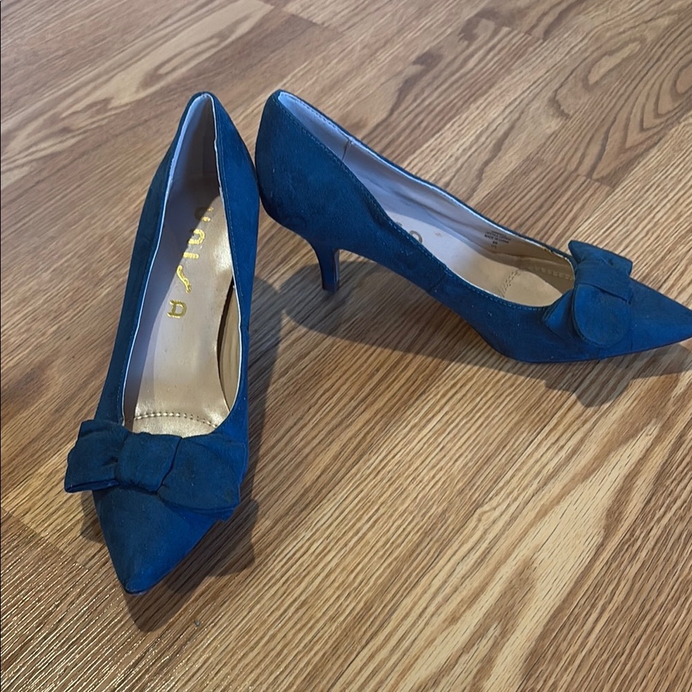 Unisa Elegant Blue Bow Heels